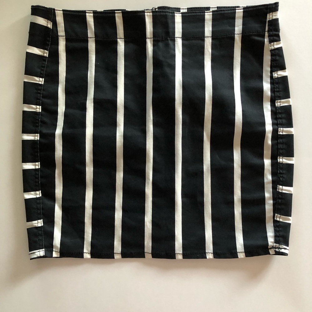 H&M Black/White Skirt